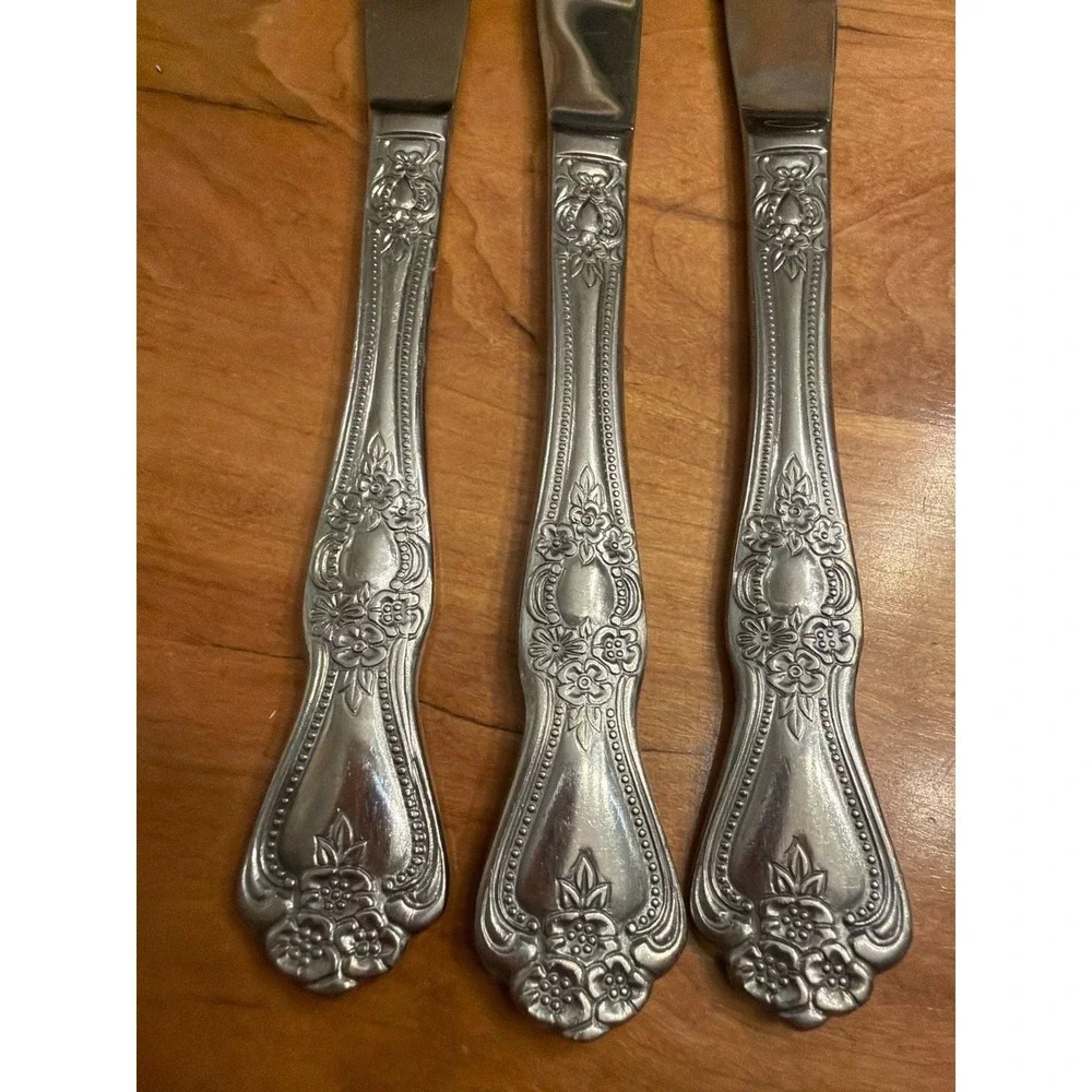 Set of 8 Sakura St. Moritz Stainless Steel Dinner‎ Knives Floral Pattern